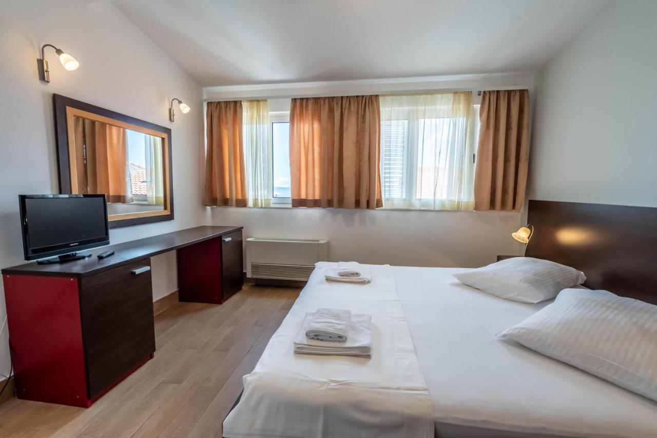Rooms Epetium Stobreč Exterior foto