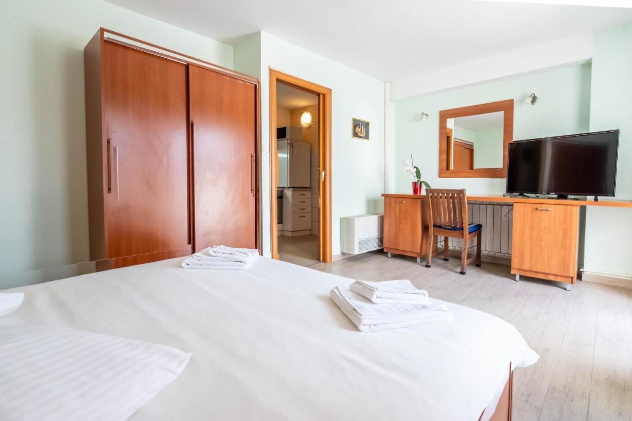 Rooms Epetium Stobreč Exterior foto