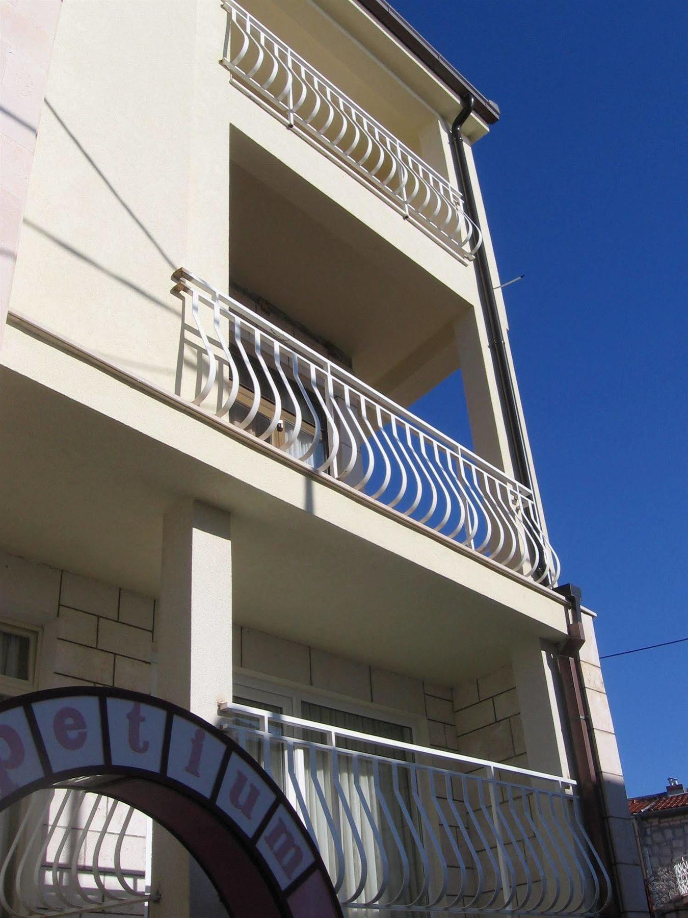 Rooms Epetium Stobreč Exterior foto